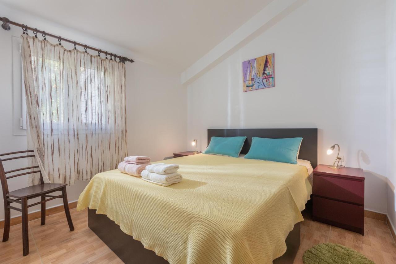 Apartments By The Sea Podgora, Makarska - 11469 Екстер'єр фото